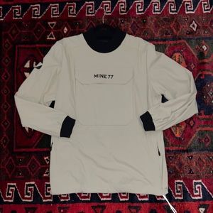 Burton MINE 77 pocket wind breaker